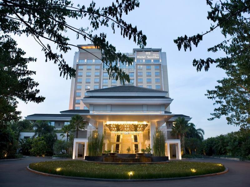 Hotel Santika Premiere Hayam Wuruk Yakarta Exterior foto